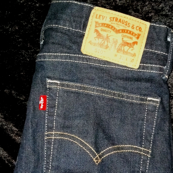 Levi Strauss Jeans - Picture 2 of 4